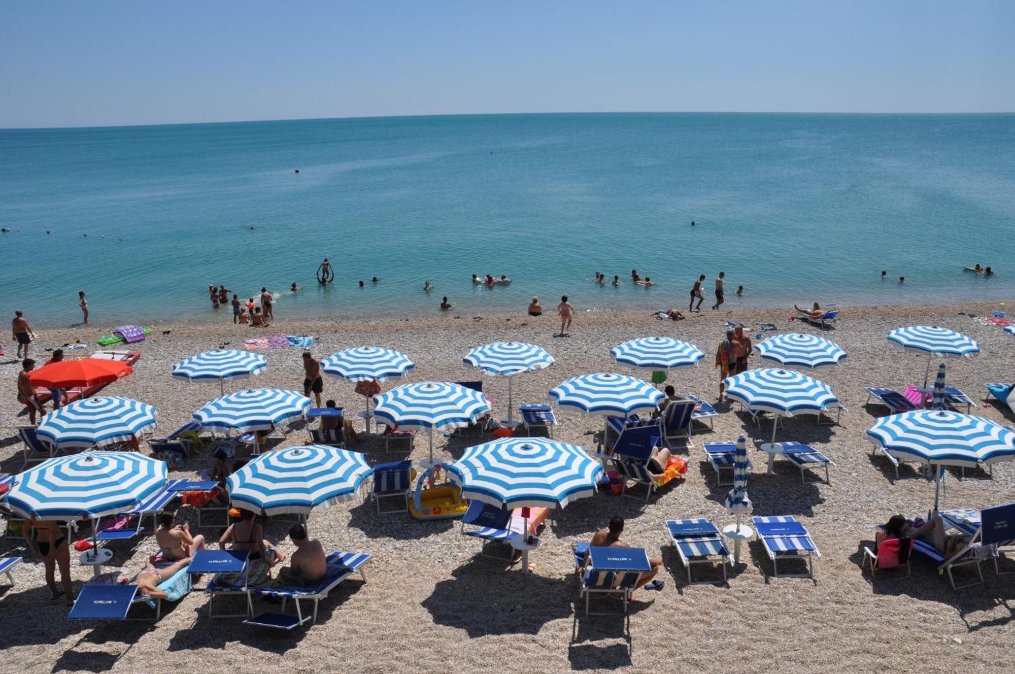 Mattinata Camping Kültér fotó